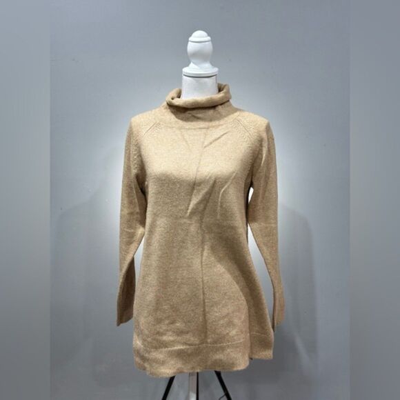 CLEARANCE! Tan Ann Taylor Oversized Turtleneck Sweater Size S Like New - Picture 1 of 6